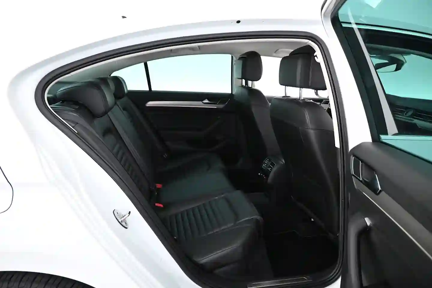 Car Image - 6BphN6vWbMLKPBJg4uMnvz