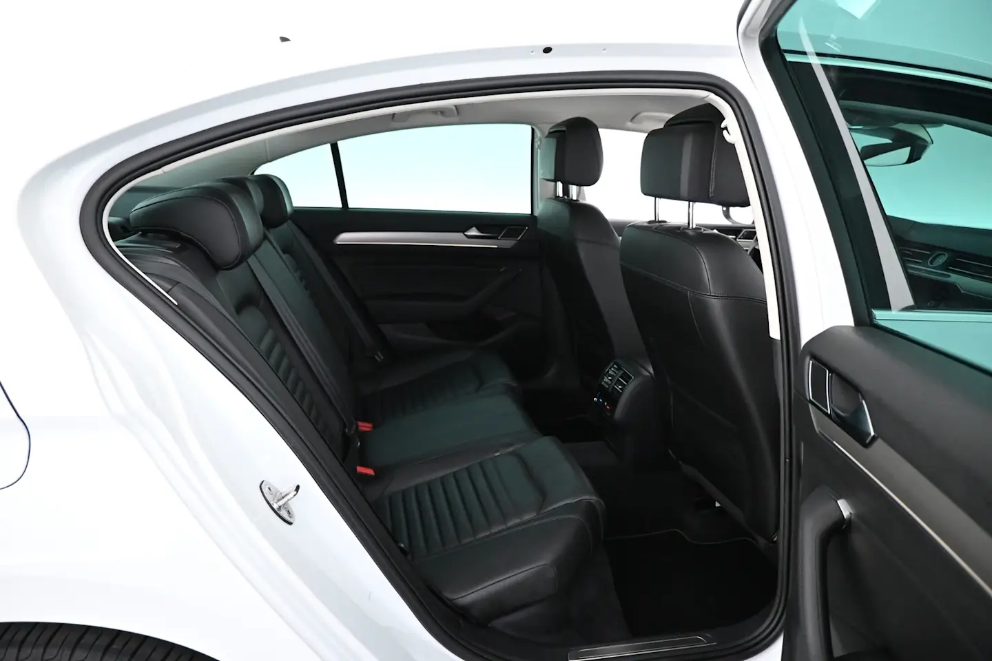 Car Image - 6BphN6vWbMLKPBJg4uMnvz