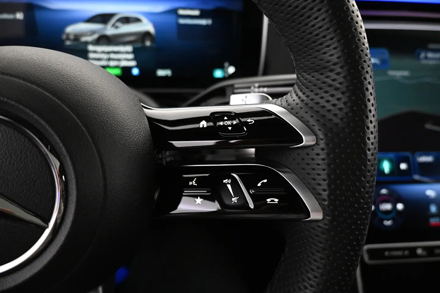 Car Image - 7r9IEPb7YRsH2MPAWavtYF