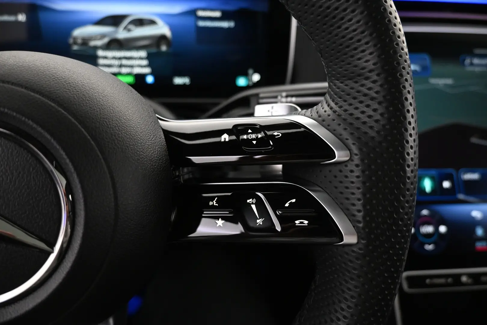 Car Image - 7r9IEPb7YRsH2MPAWavtYF