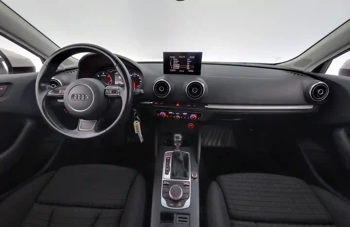 Car Image - 3V7yQg04JahpblBfgHqd2J