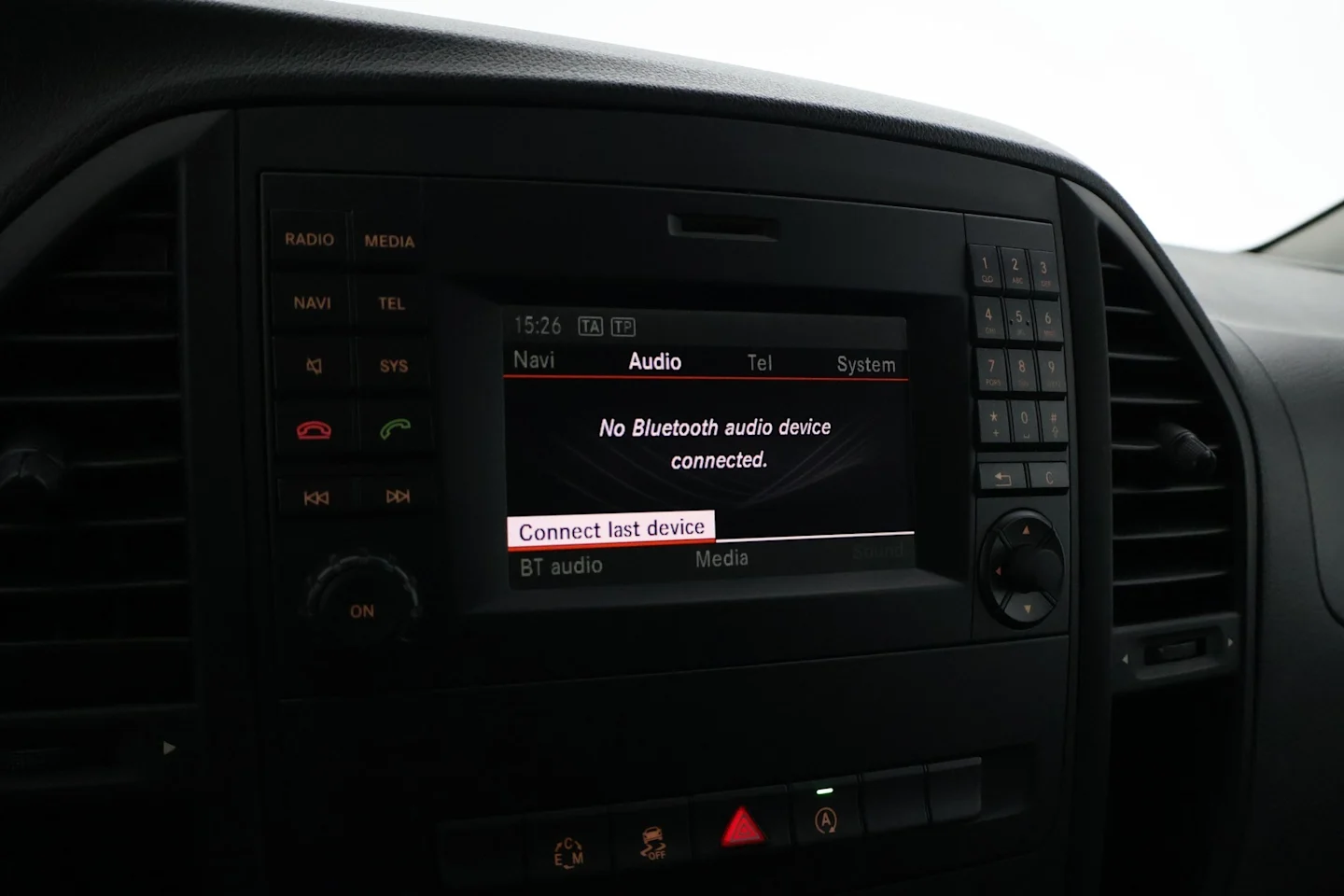 Car Image - 44i9zNgEqVyQIUUsa0DWWZ