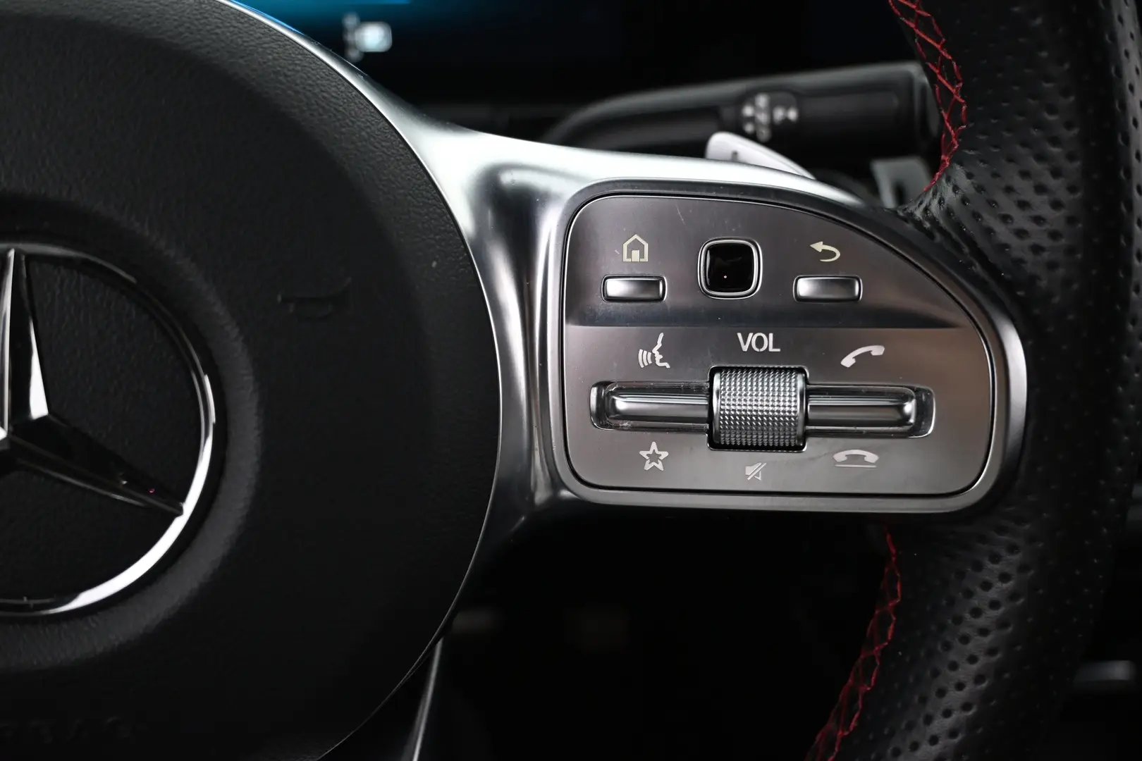 Car Image - 2KQDWapc6GLCJNZnHyX6l3