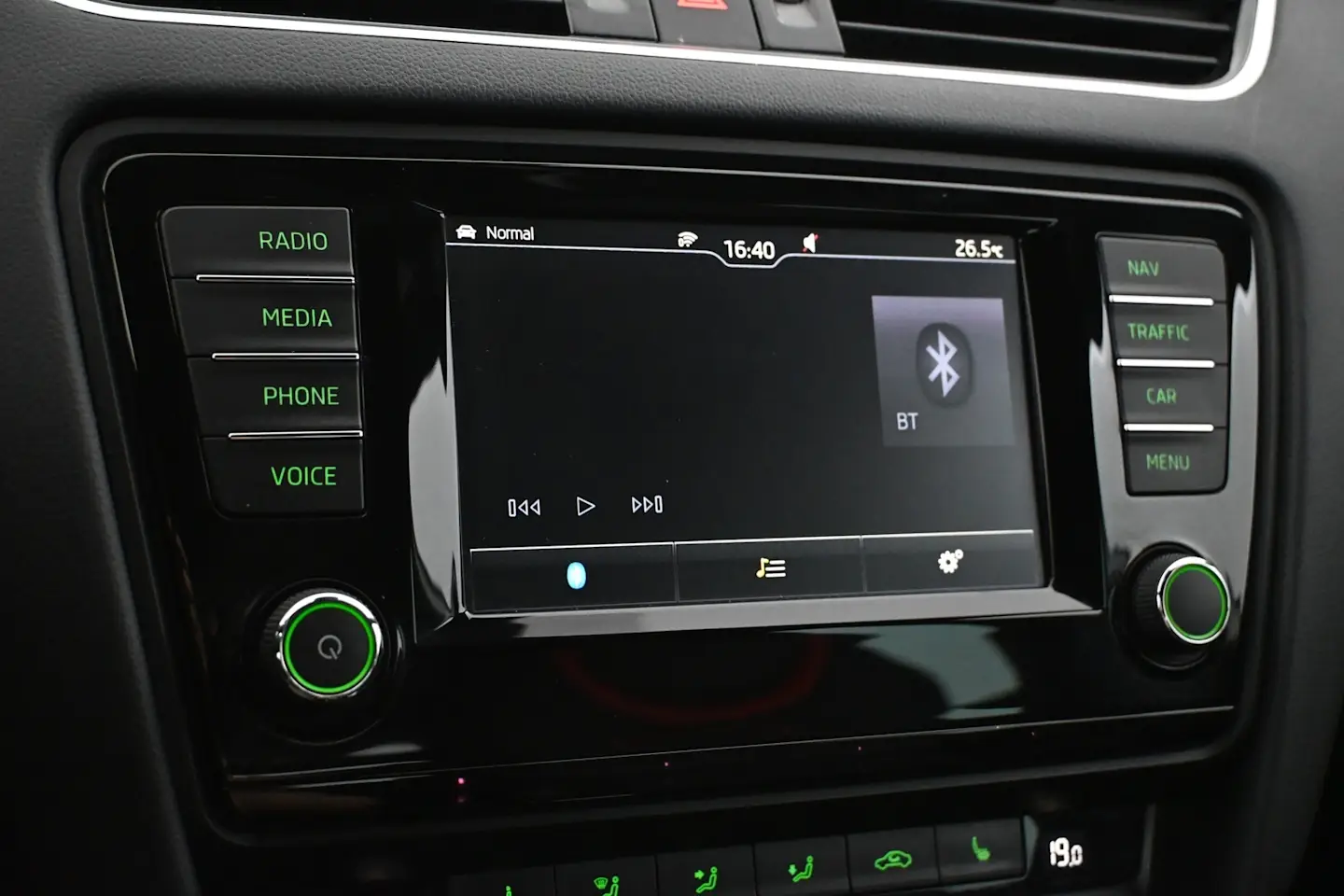 Car Image - 5n3nk1eejt6btCBB6OgML7