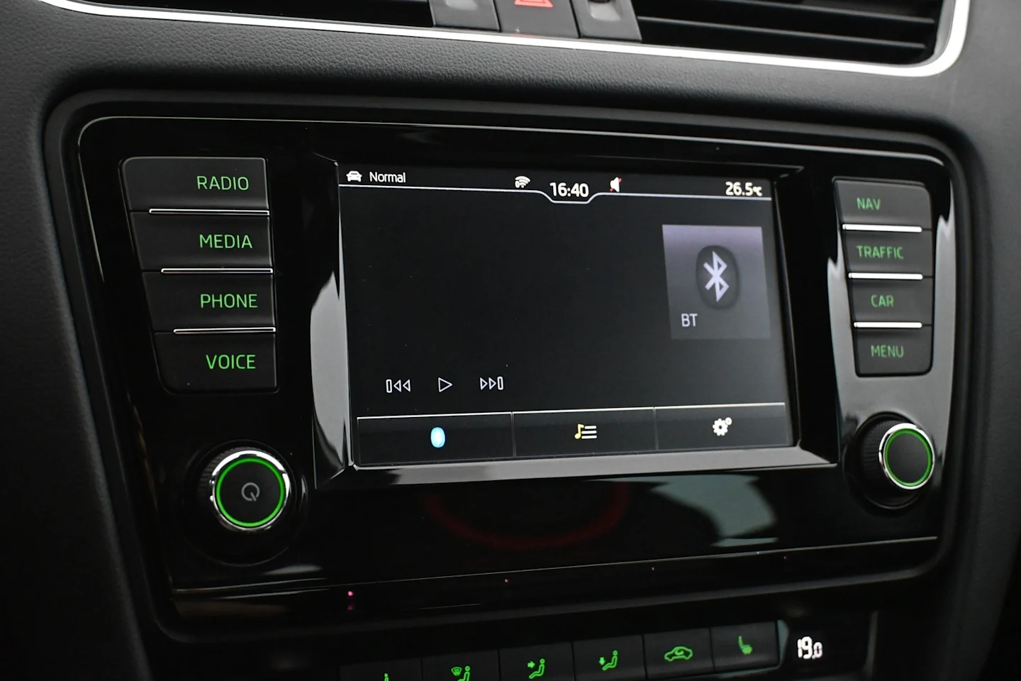 Car Image - 5n3nk1eejt6btCBB6OgML7