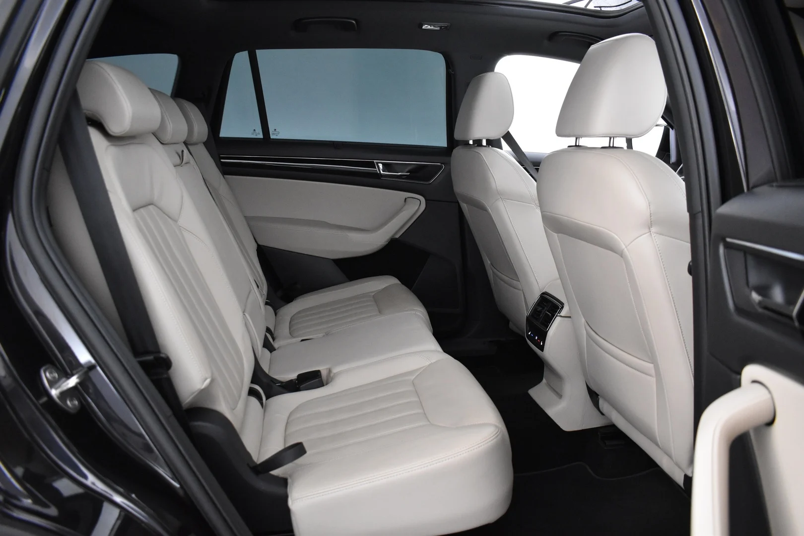 Car Image - 5AtEg9Z5qdVN4CTbmHQkJs