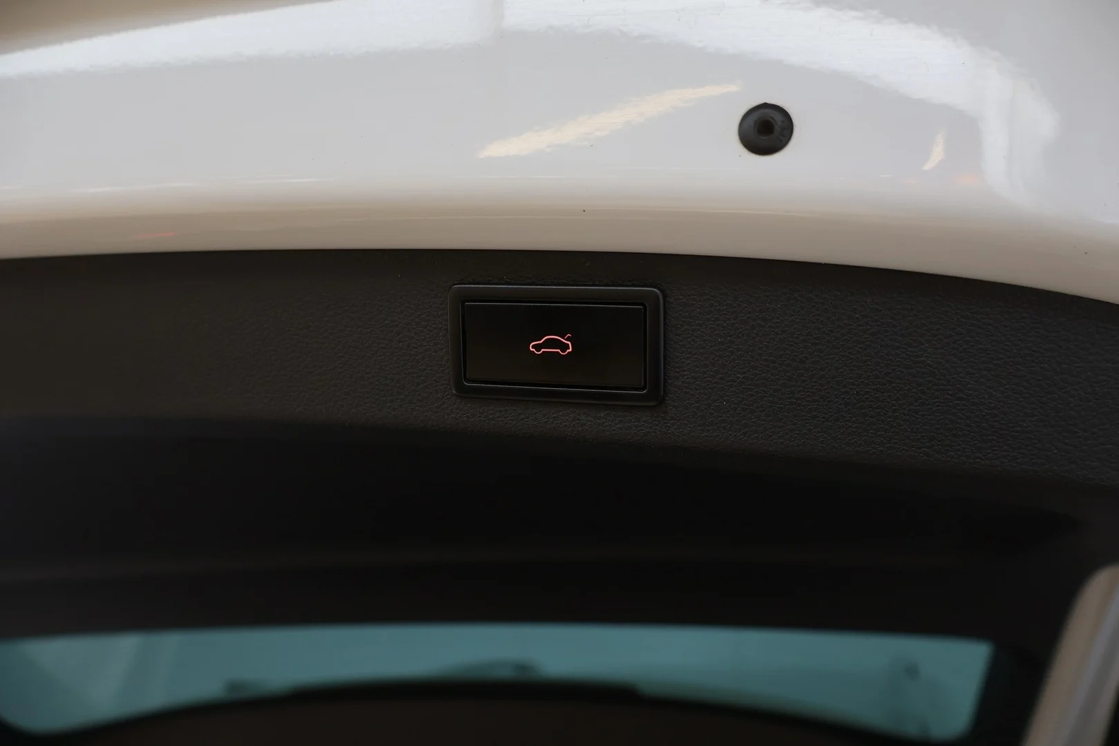 Car Image - 6RBc7ZNRr47uSJA3DQgT5X