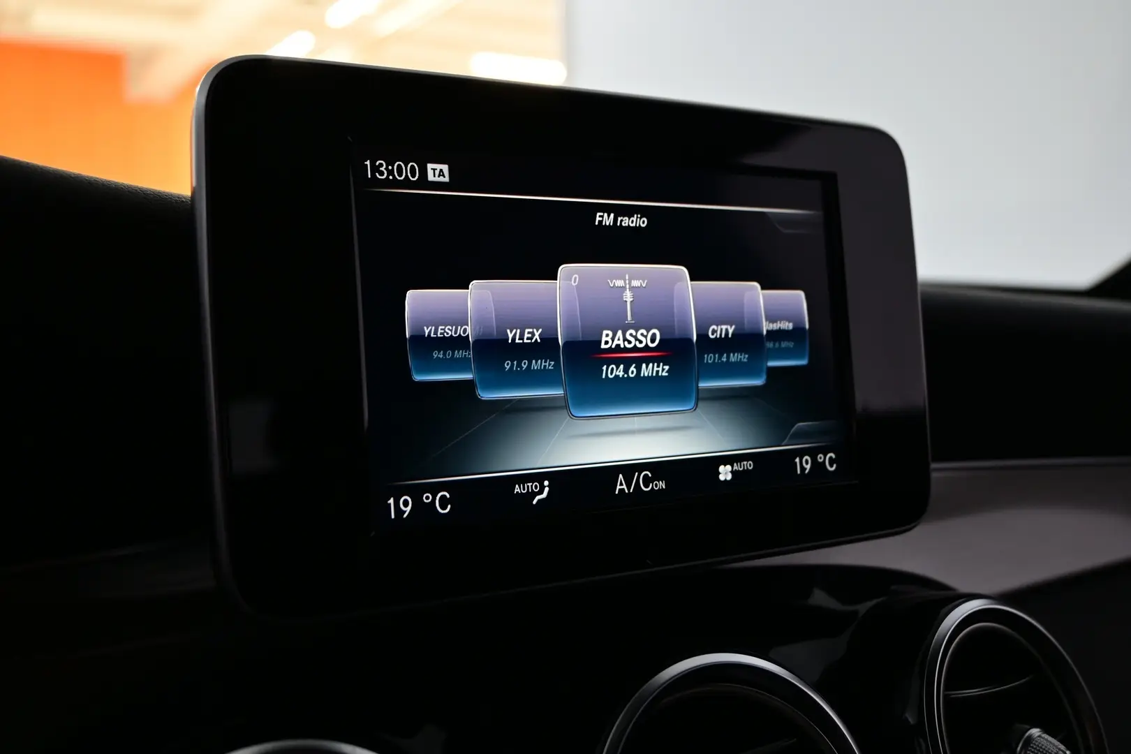 Car Image - 7gIsmEf8VJzSLnhzWmwxeb