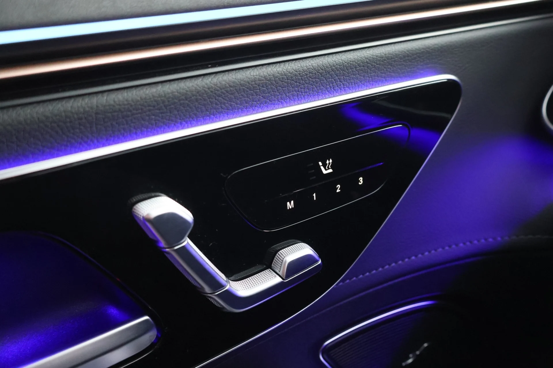Car Image - 42kXQkk71xfVirX8fMBtYN