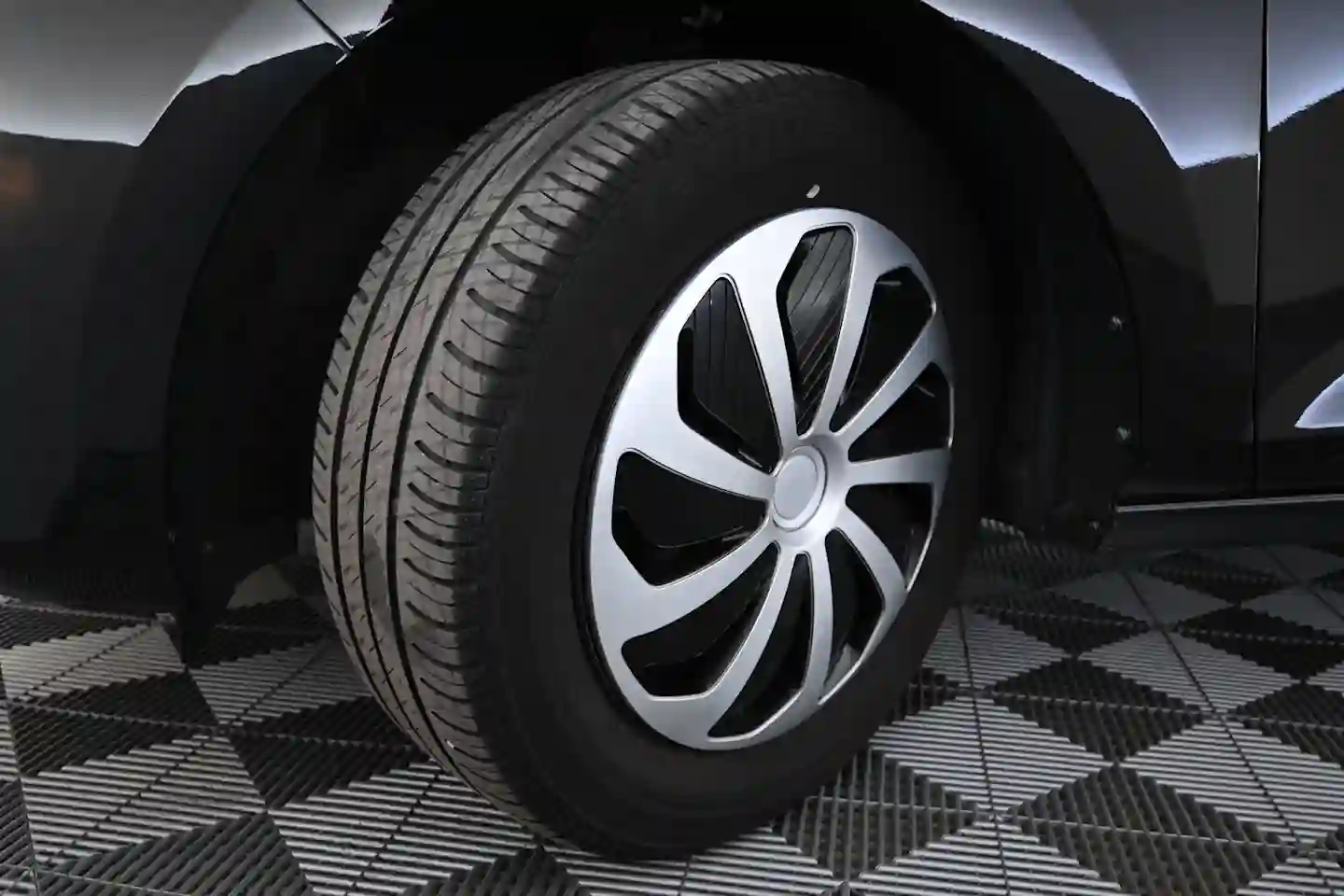 Car Image - 5tbSMKcOFN4g1aBHYGH9yA
