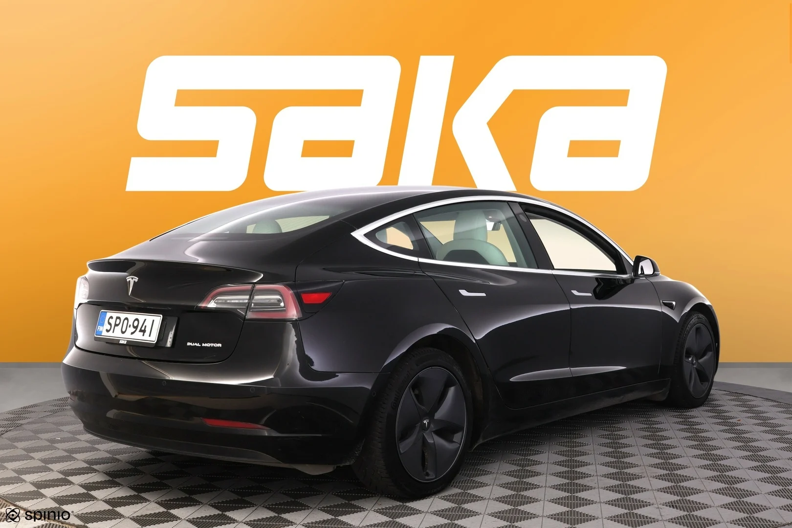 Car Image - 01eHYDlNKCEhIkB9rQ5nJz