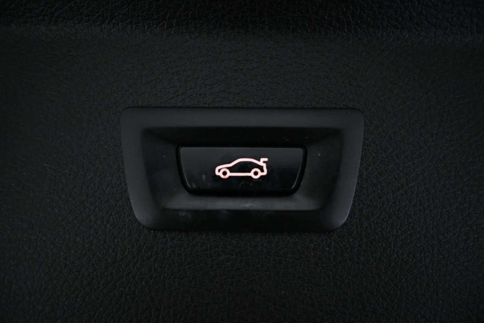 Car Image - 1GaOcSpMWyxcH6VuzhiXEa
