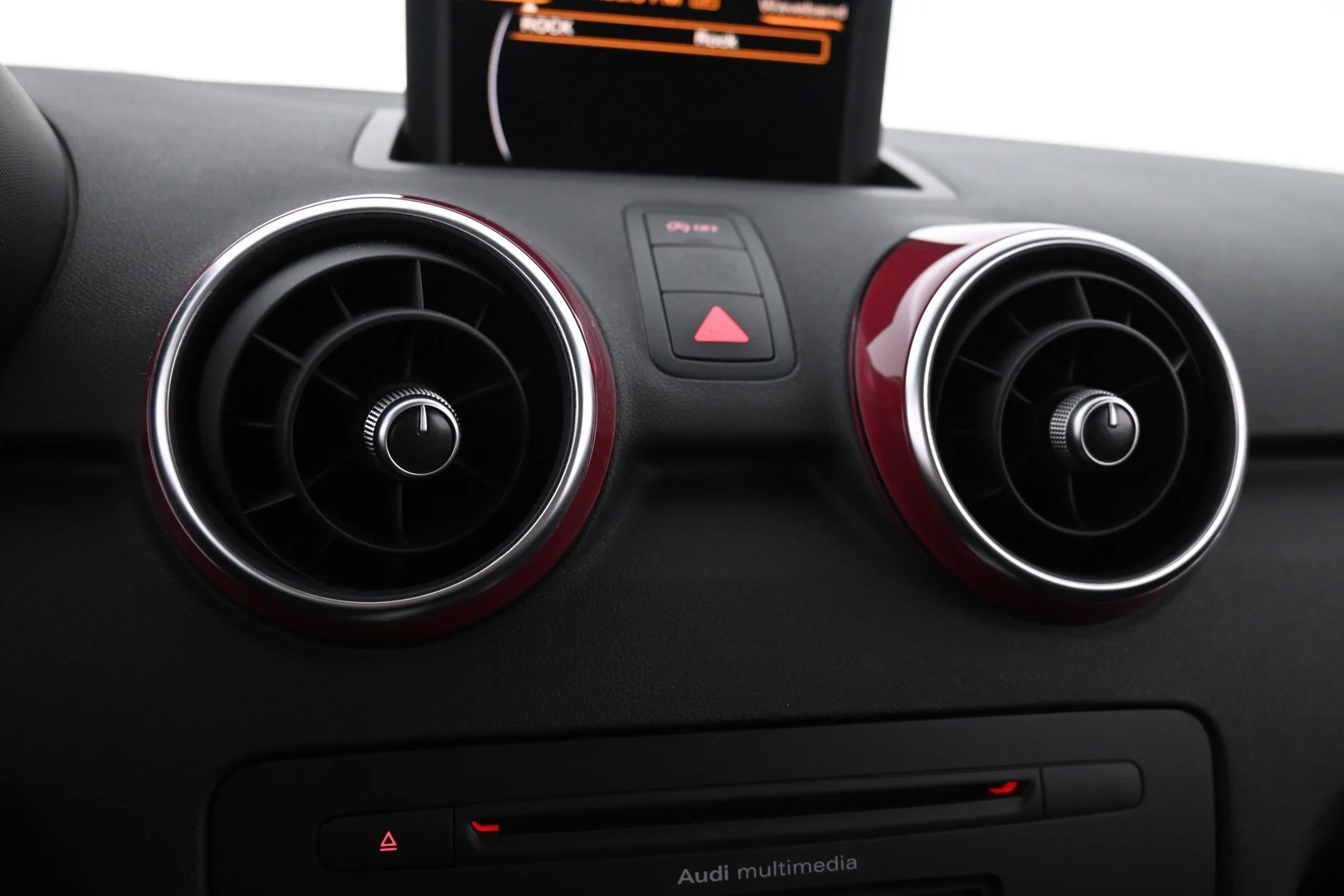 Car Image - 3ybquRTLX2IHJWzVp8mDhz