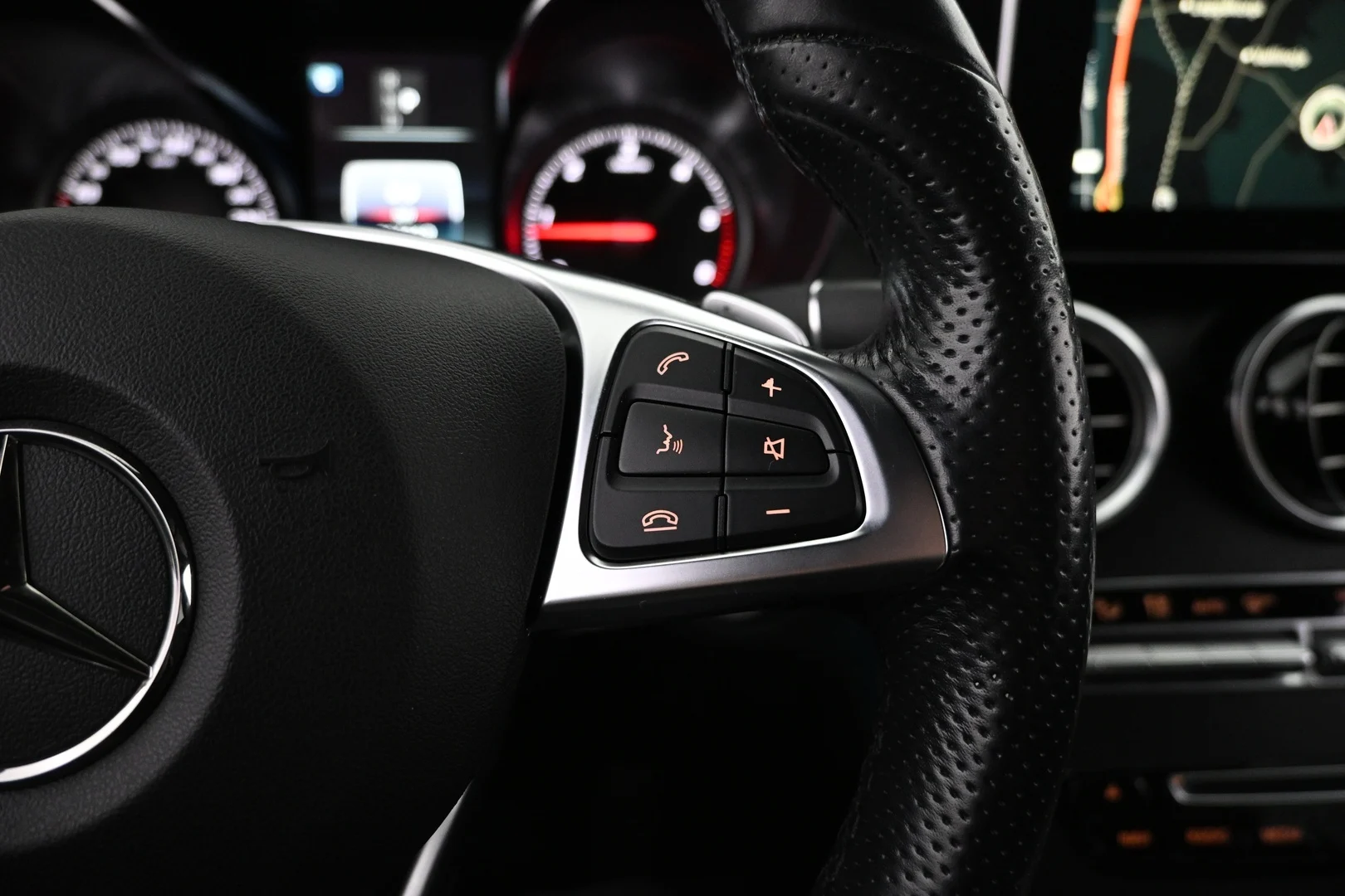 Car Image - 6OvGuqKwrYmiMhzYNyKqD3