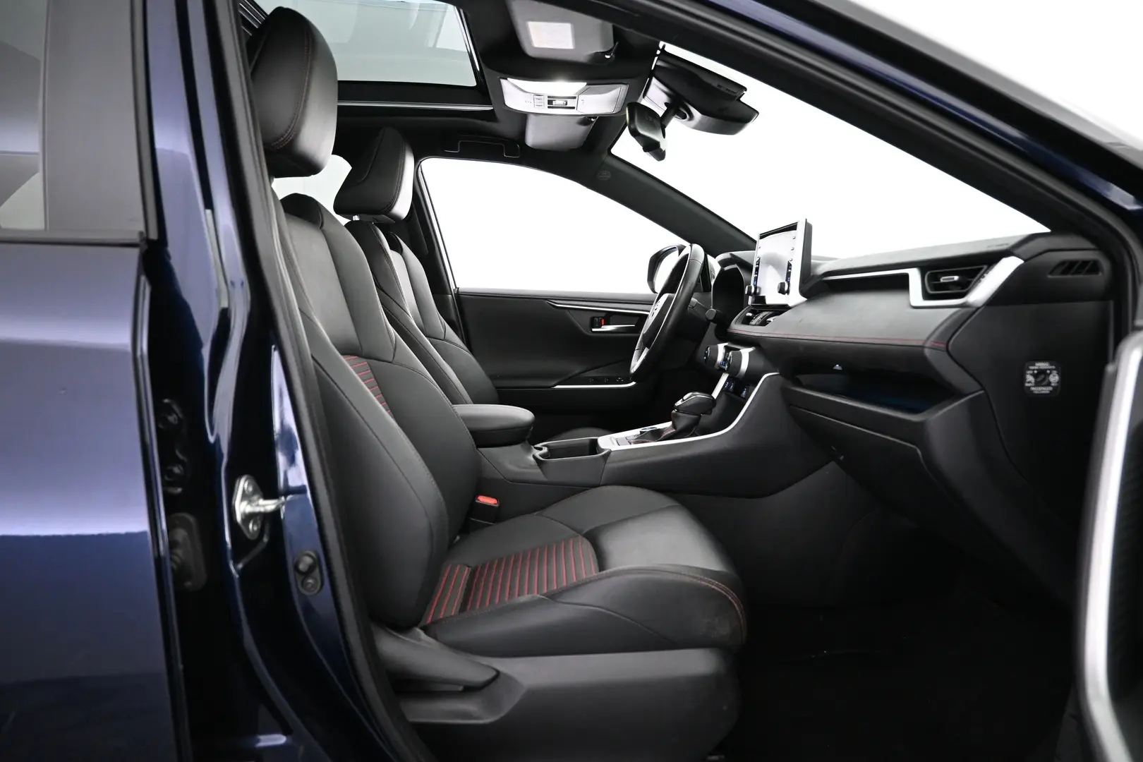 Car Image - 3EiiYGUp6XvJDncb9sjRMa