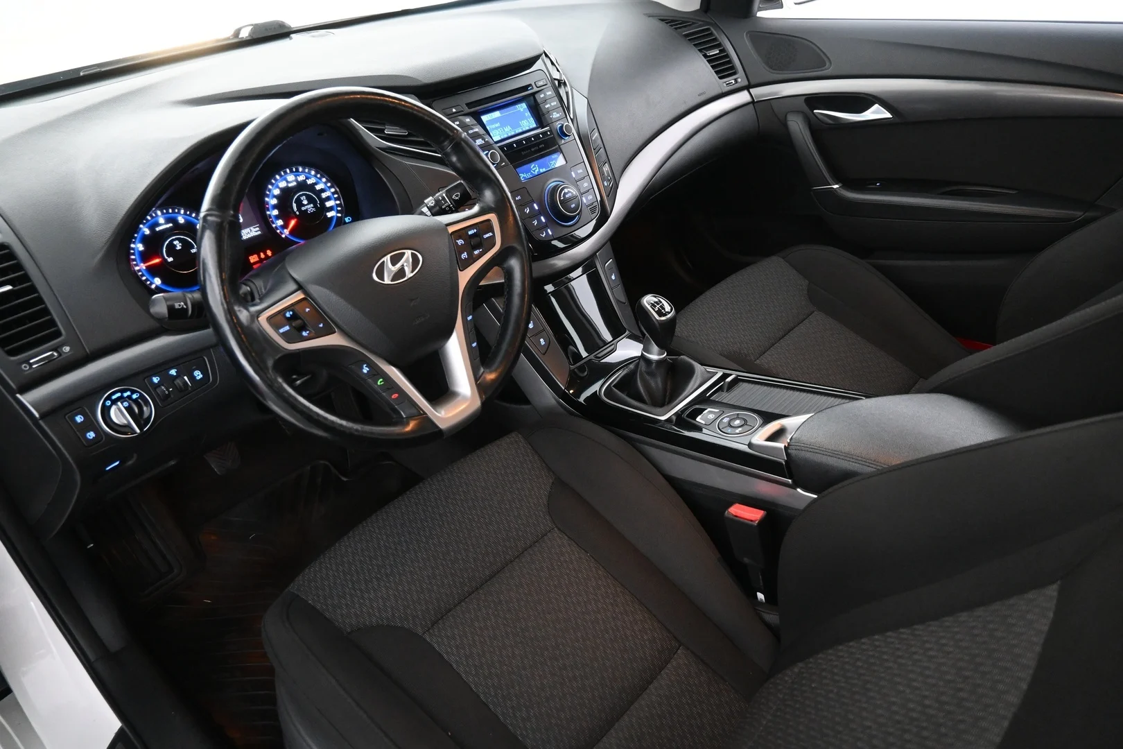 Car Image - 2GjiMfYqte9XClufYUUu5e