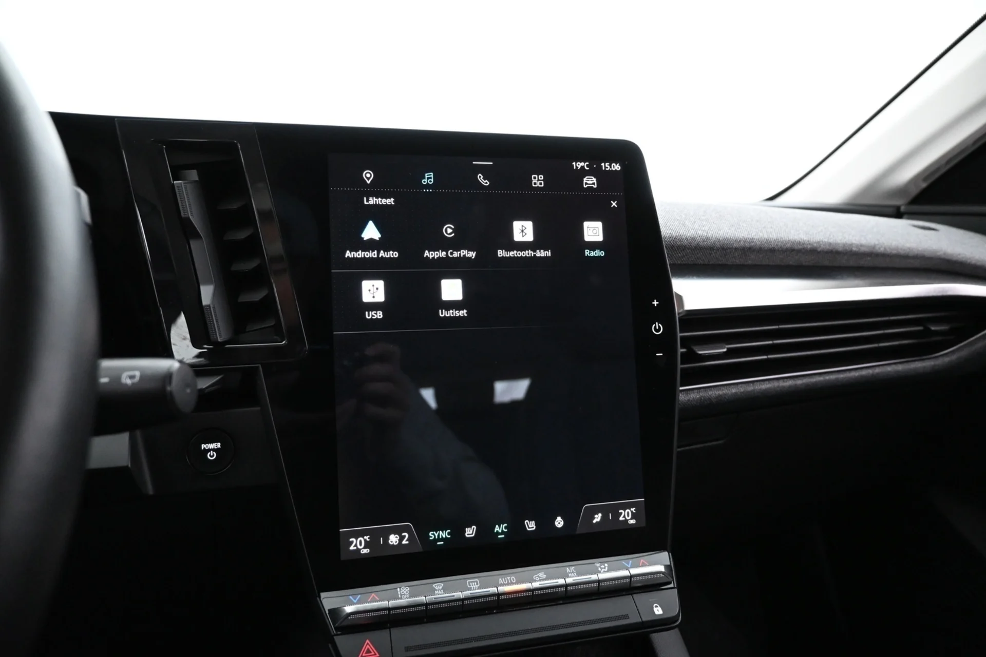 Car Image - 7CR1CrO3LAN8Jmt171w0q1
