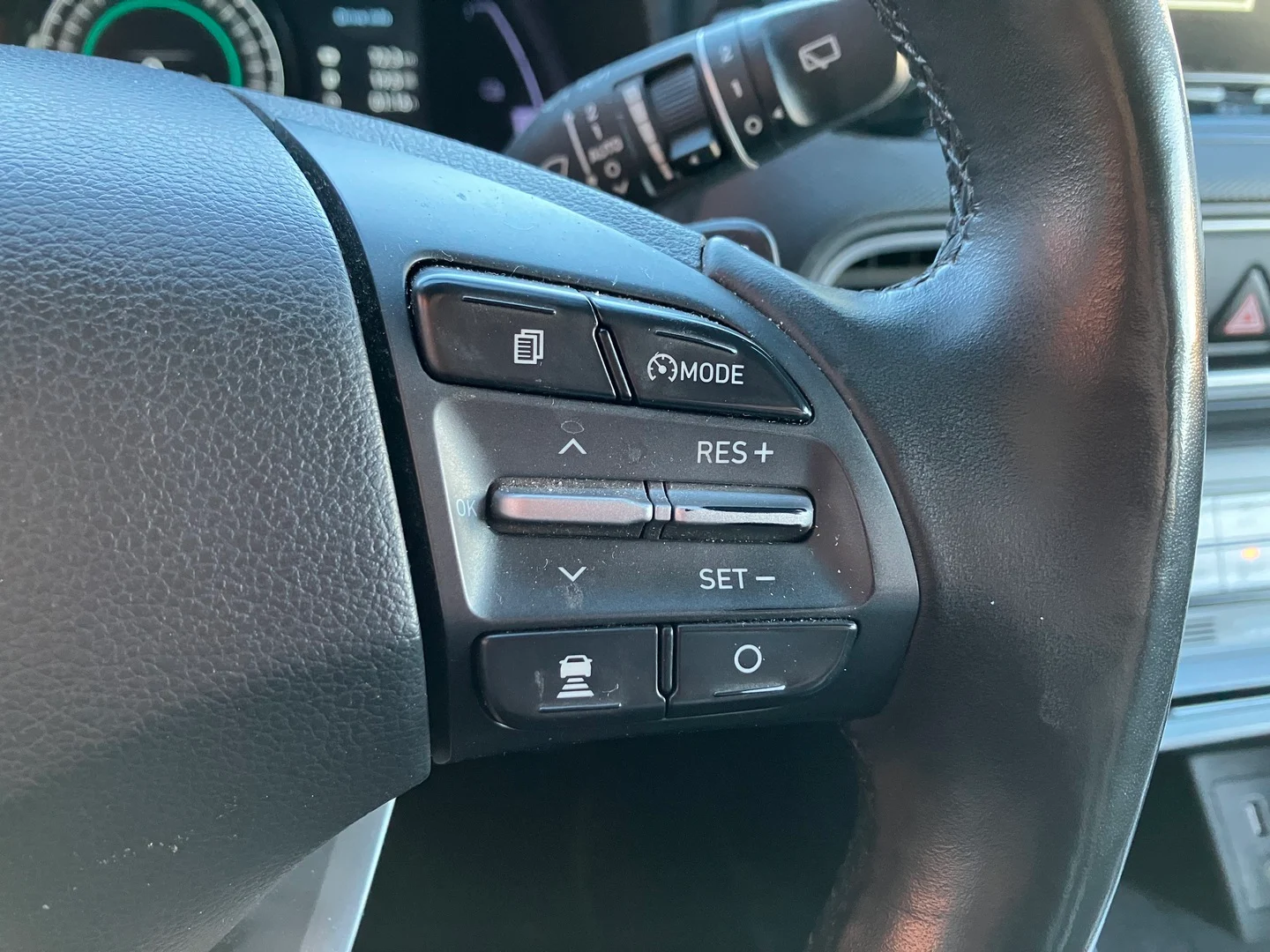 Car Image - 19SRVfiSPbpk8XLcxN8zij