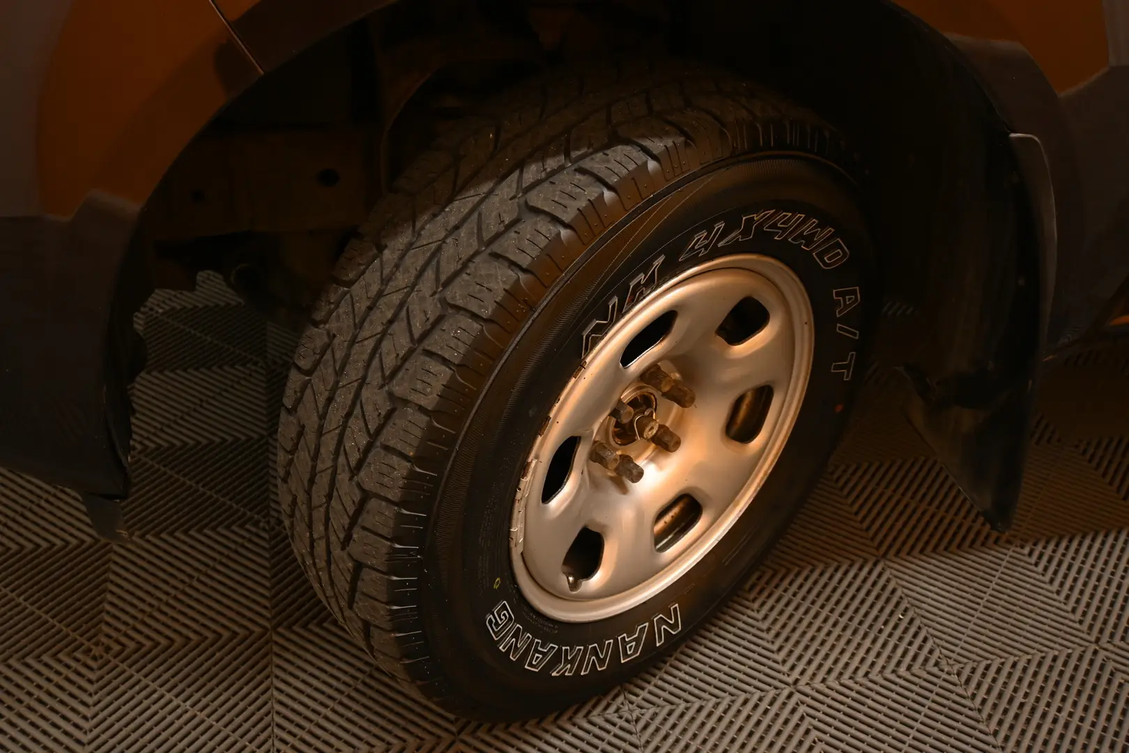 Car Image - 1pJdAx8QMvlFgIK7VO42Tm