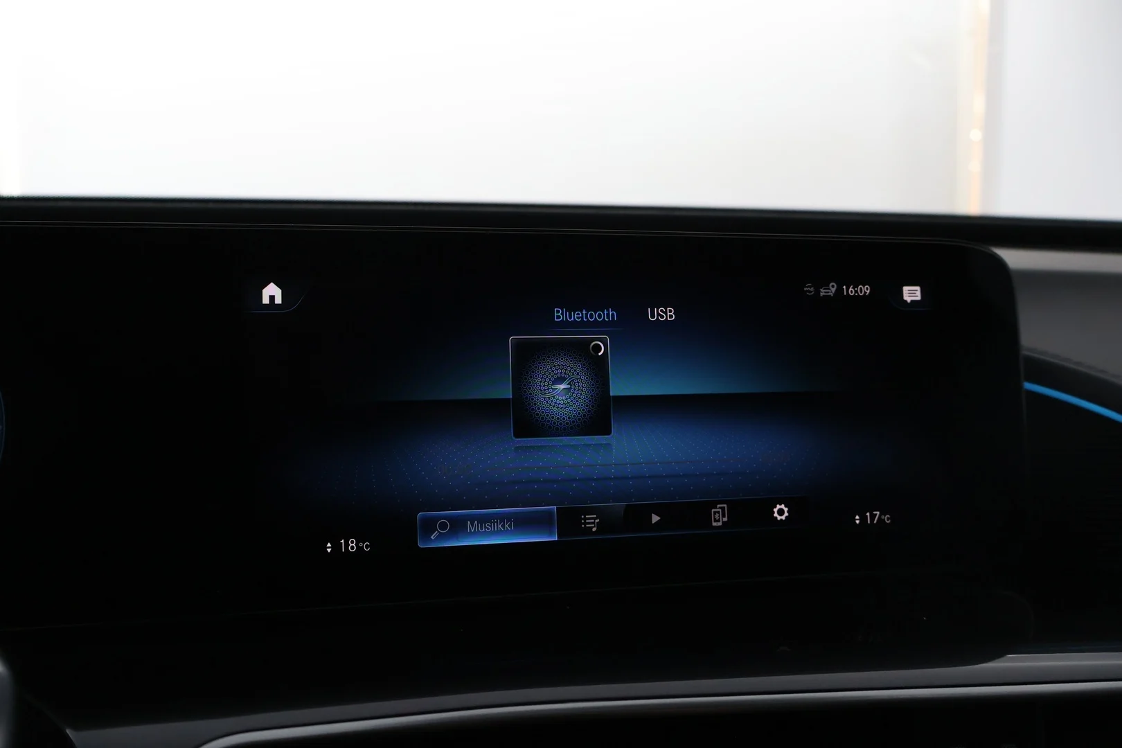 Car Image - aV7pfX2Faj2uCSS4CxnjR