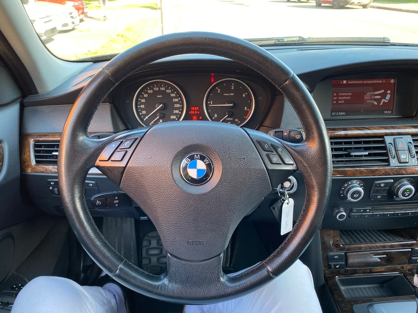 Car Image - EGrX7mgHIlW8g0B75oRCE