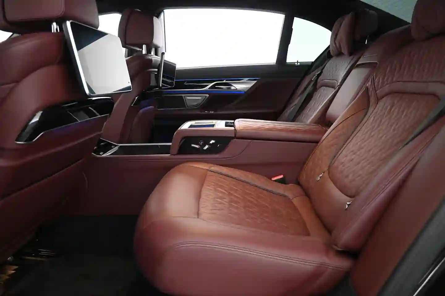 Car Image - 6785V2LtQNyojPl7jlm7Wr
