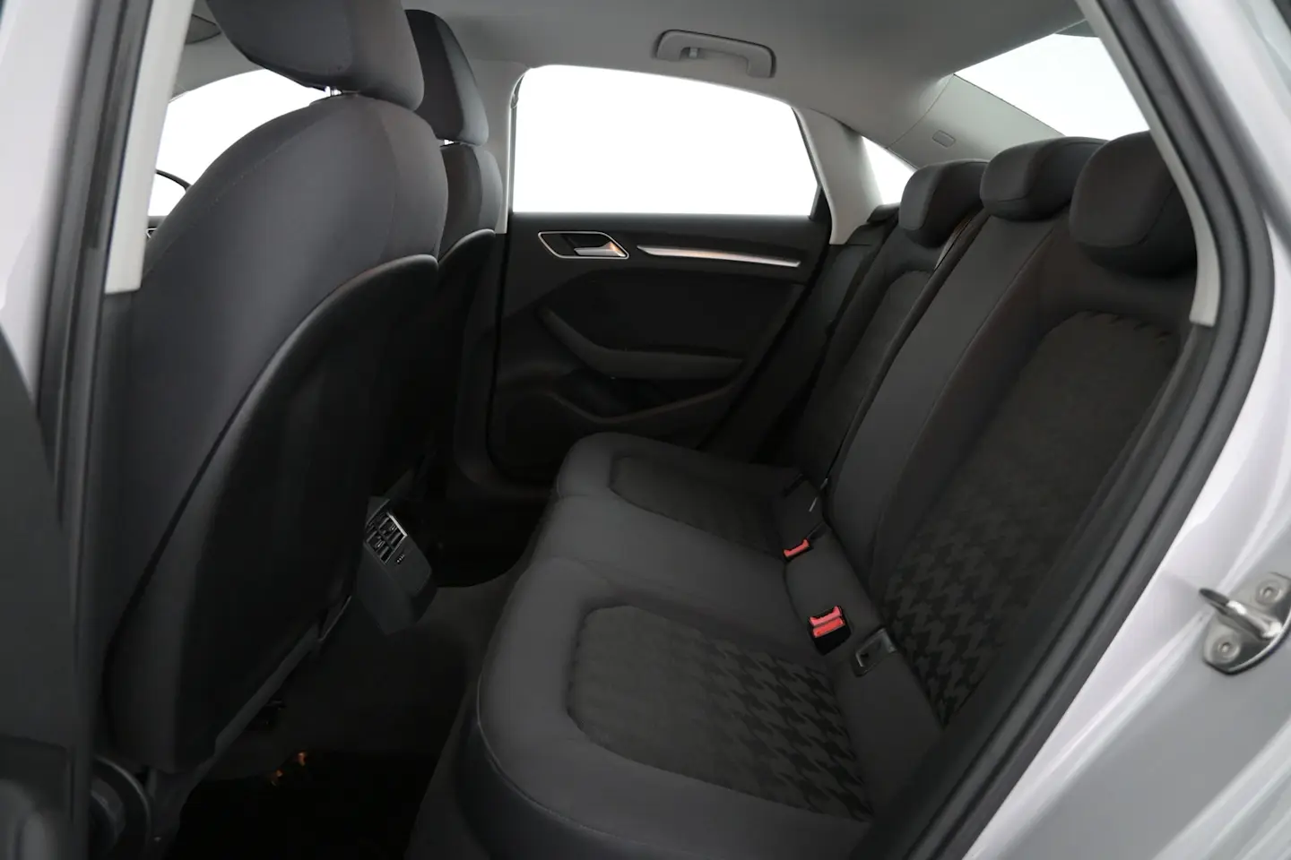 Car Image - 4J98frj5T2w5biM2U8tHGp