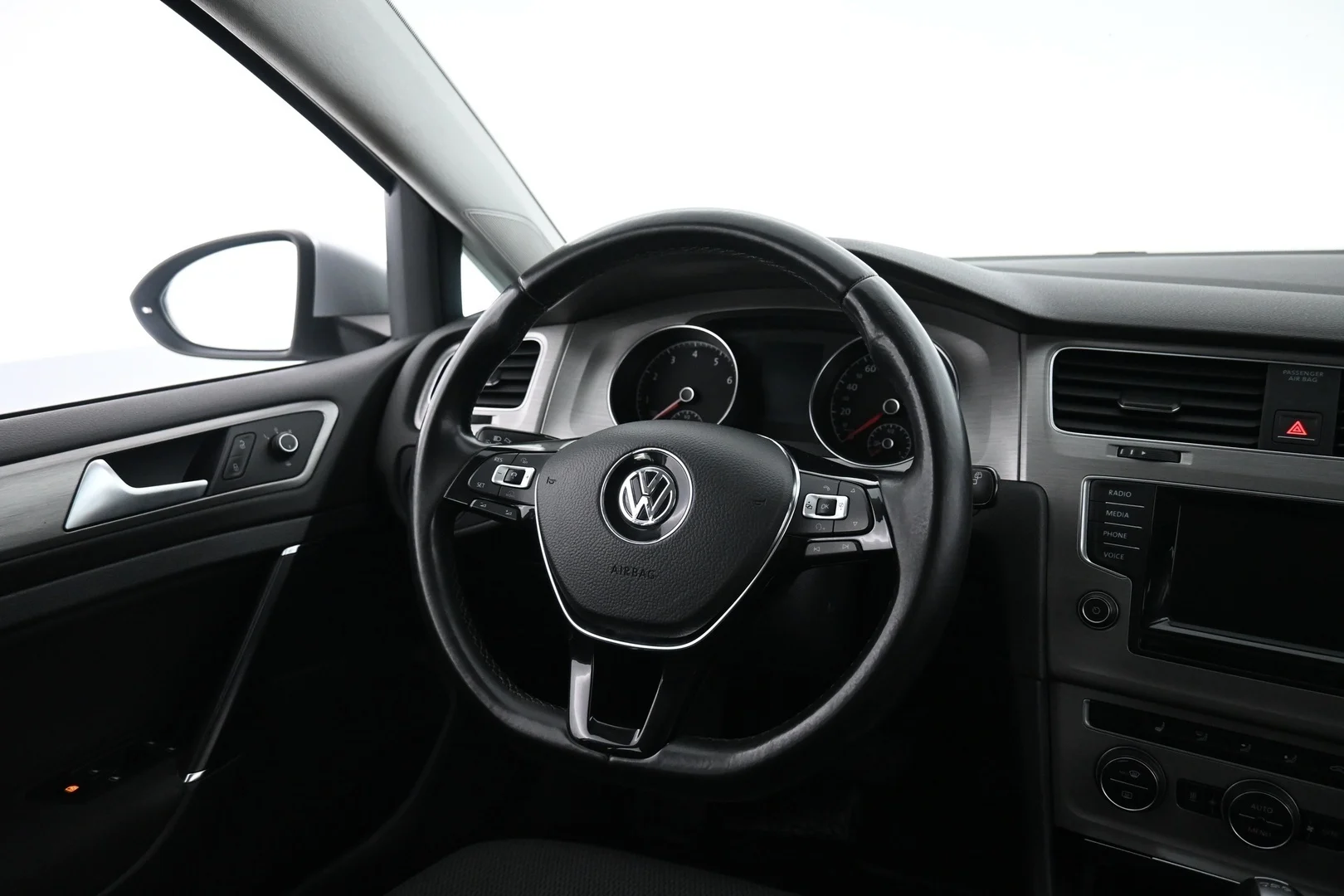 Car Image - 5oO8iSKiQTGAmKukknGjFd