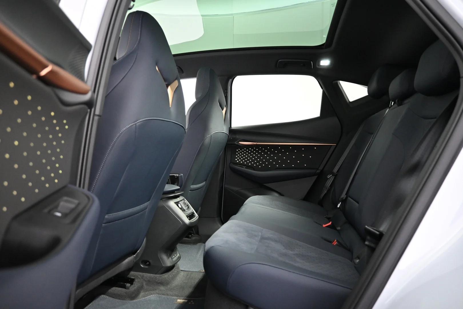 Car Image - 1hqMHV8PvPWIEj95lI7dRt