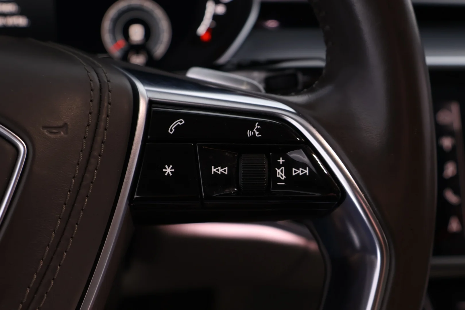 Car Image - 7rORwNBXaCsAiVVmm5Ff7p