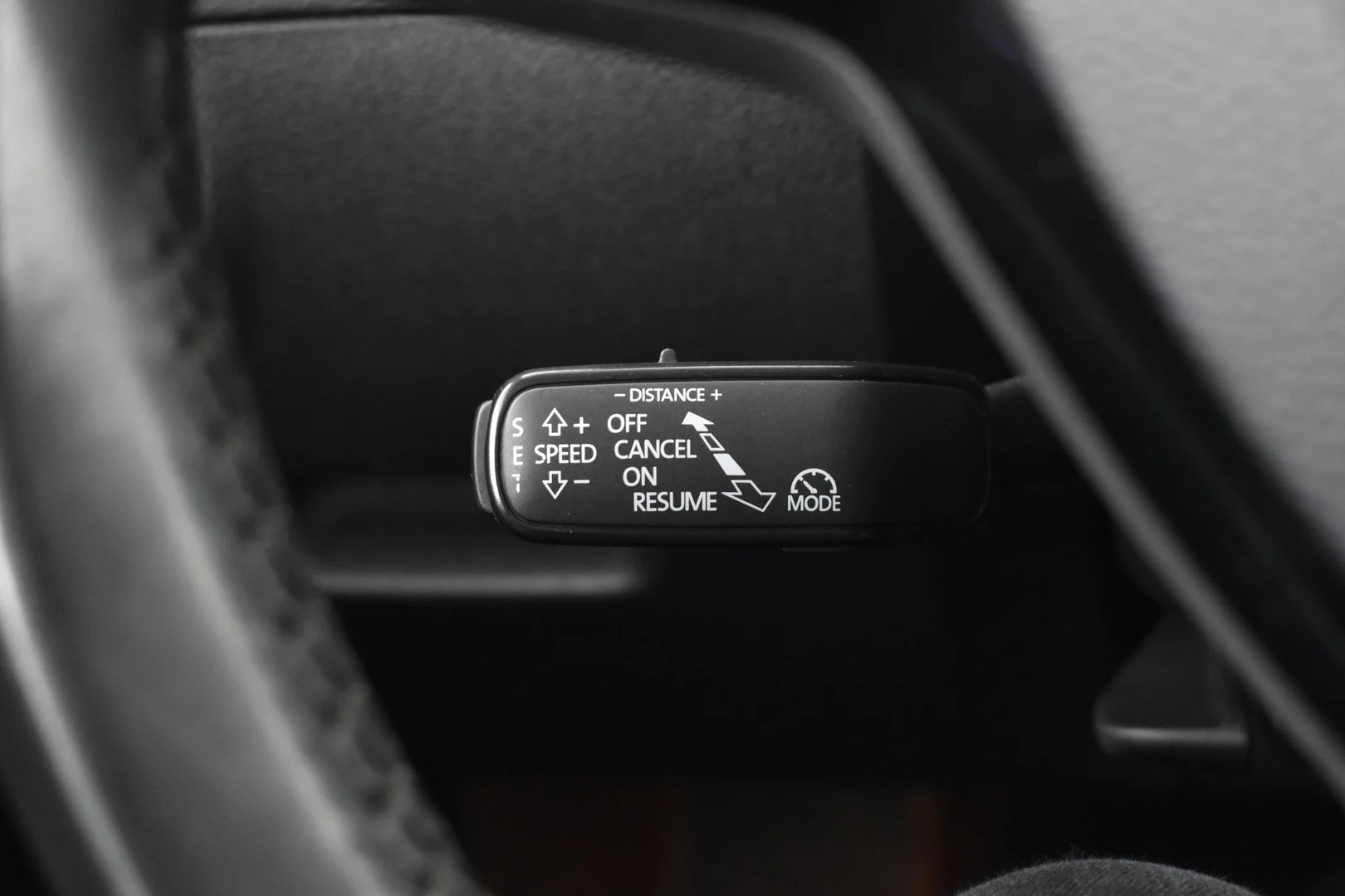 Car Image - Cg4hjLh6uk8RLAhDl5QJV