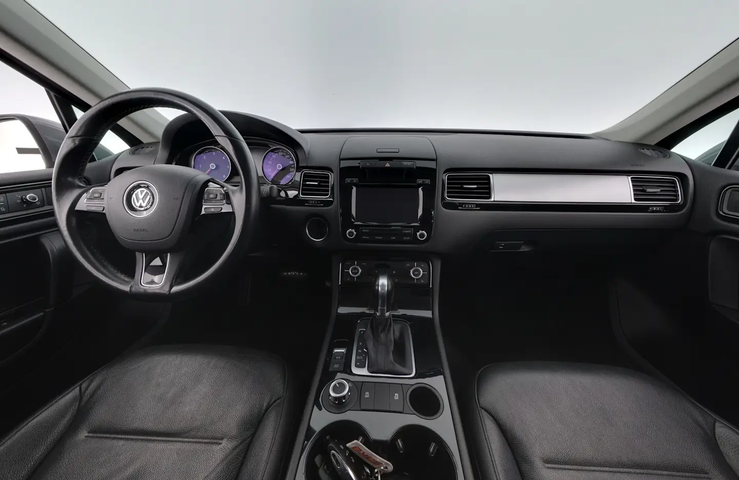 Car Image - 50bQSKPKUdplPkw9hT5JTe