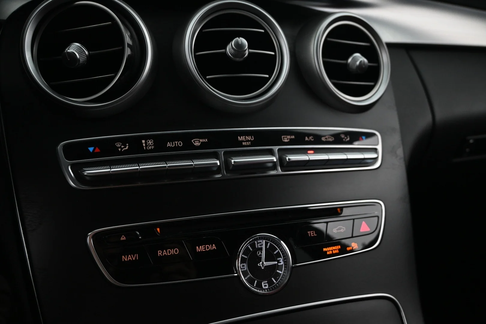 Car Image - 6stNPFrBGVQ56LjSjZcoJ6