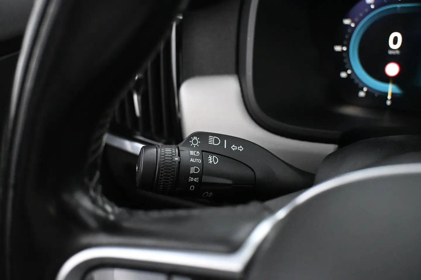 Car Image - 6h2uNl1dnlbmVsKoCxxzjB