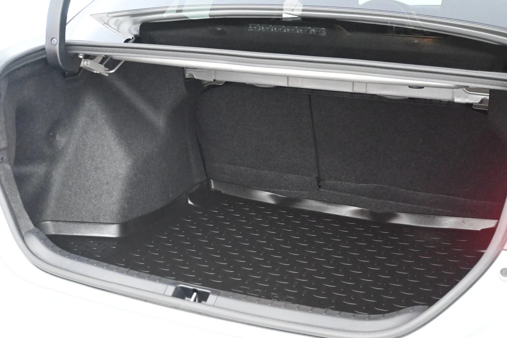 Car Image - 1pILO9s3HZHeh5y36mQdDI