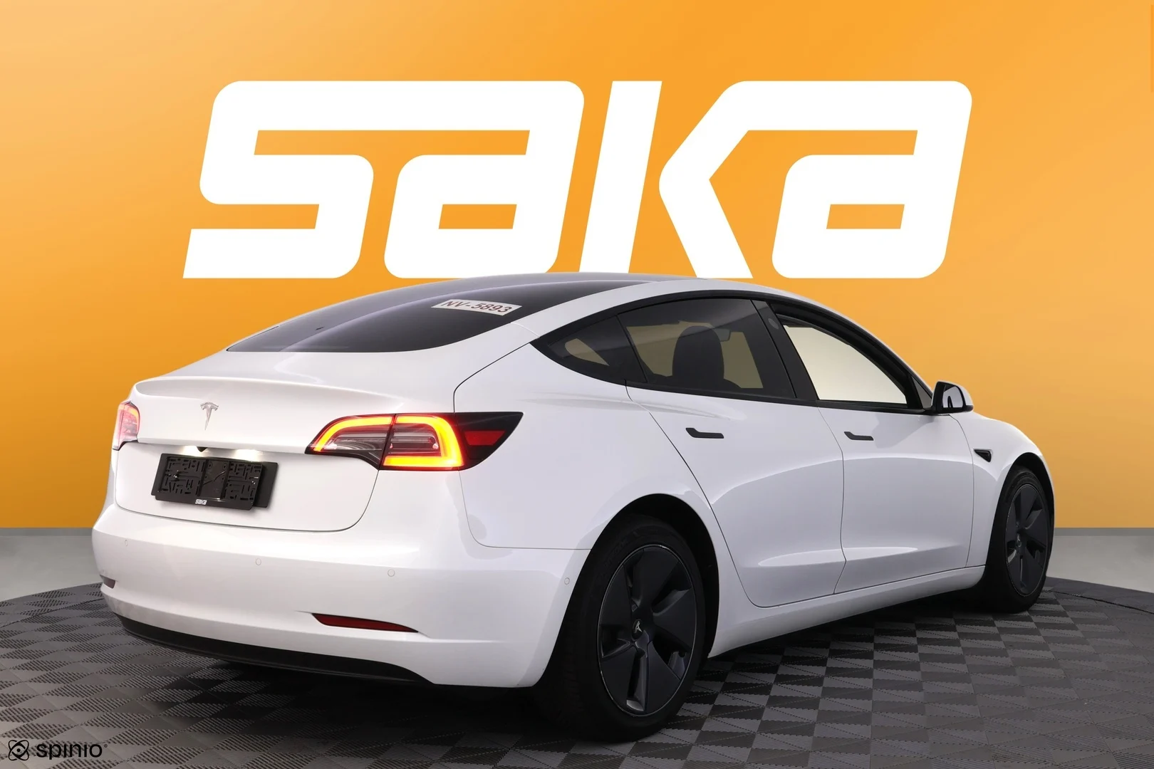 Car Image - 140MBpQPjLUu94iEeTkHE2