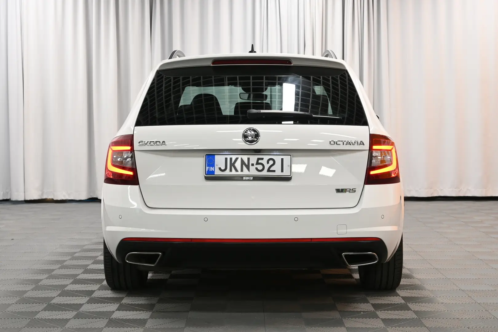 Car Image - 6Y2Ra4dwqqwawW1FA7KN50