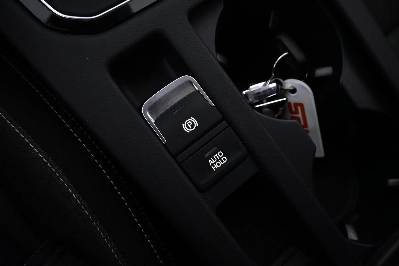 Car Image - NE2QGmWpa3dbhnJ52Z9YL