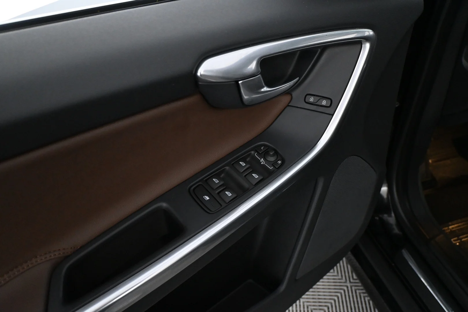 Car Image - zHRArdrsz5MKwWUmxNI73