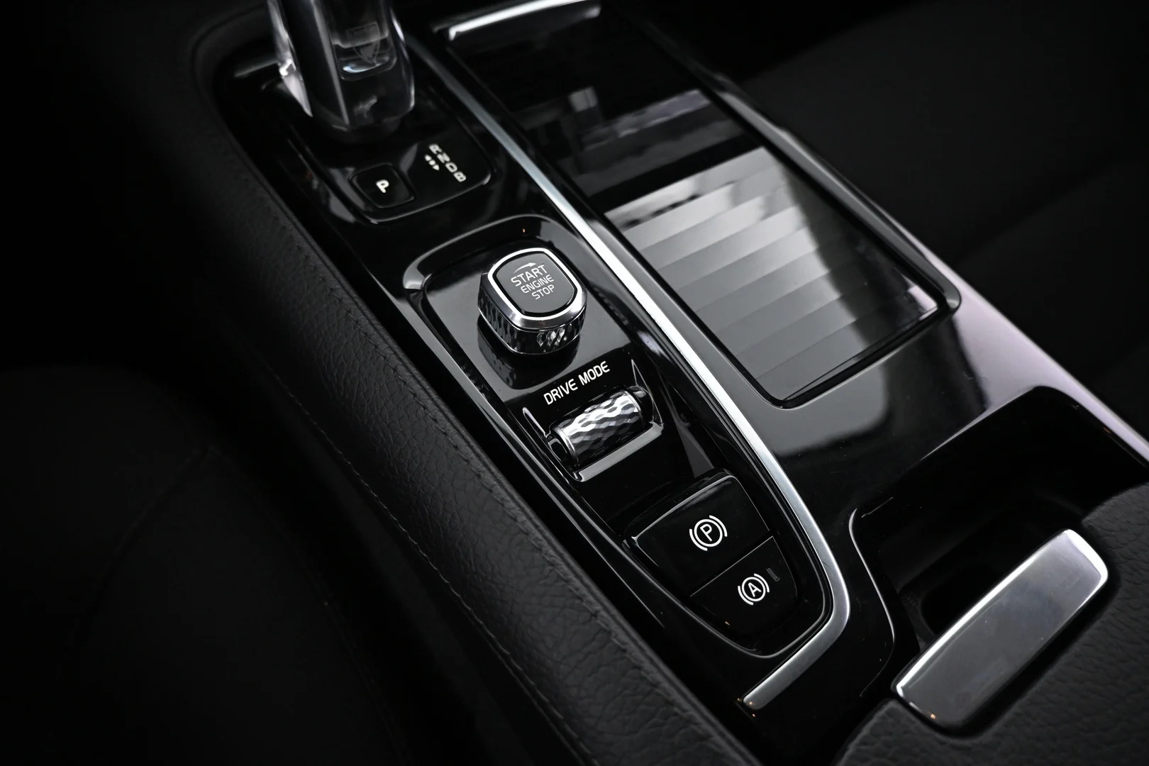 Car Image - 5pYcZLHqQvjZT1u6wNxLDa