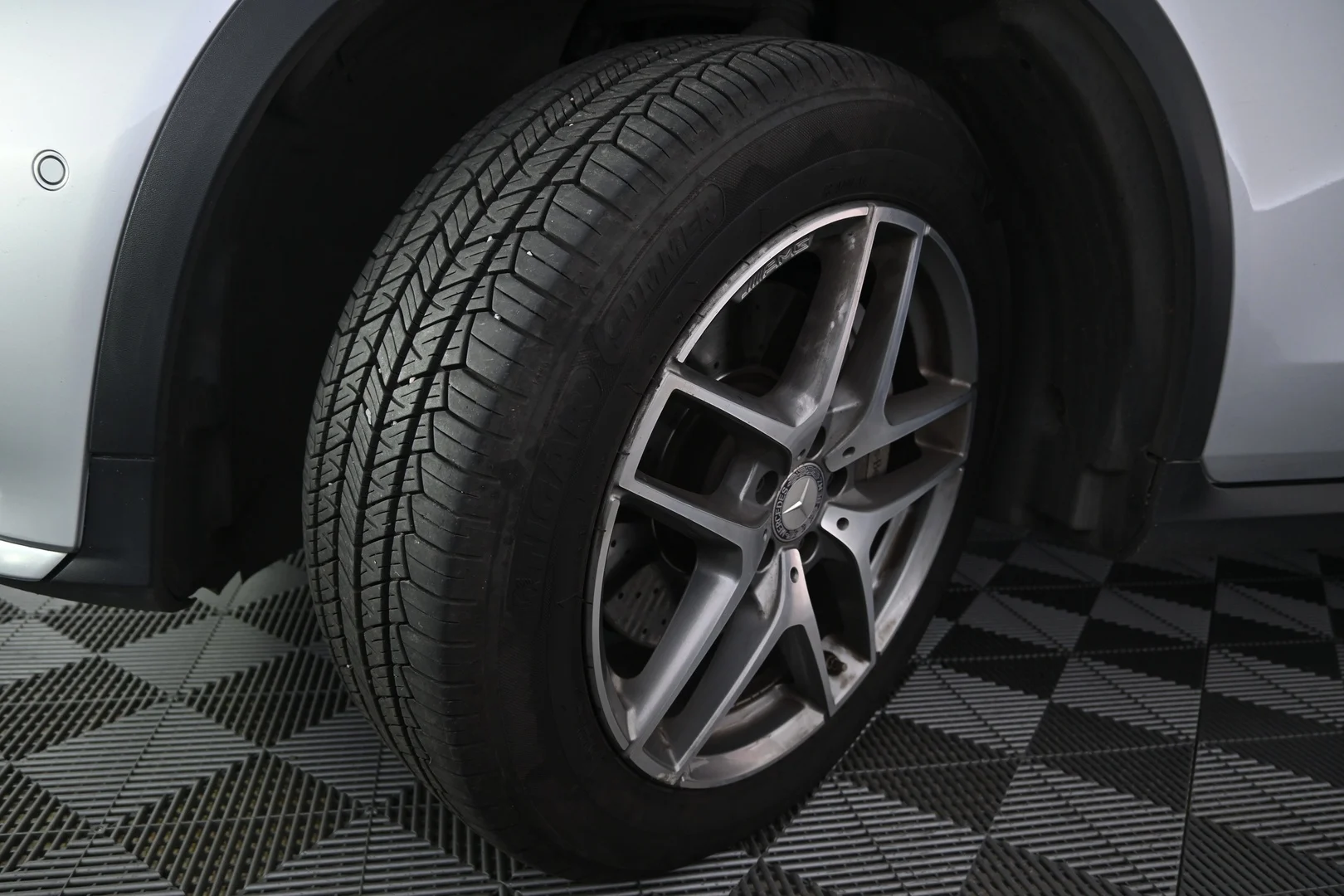 Car Image - 6AKNh8LRsMLrXE8aeXjVwQ