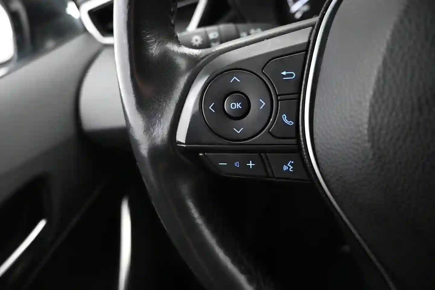 Car Image - 7BptIgRbyeO1mnVGVRSCxg