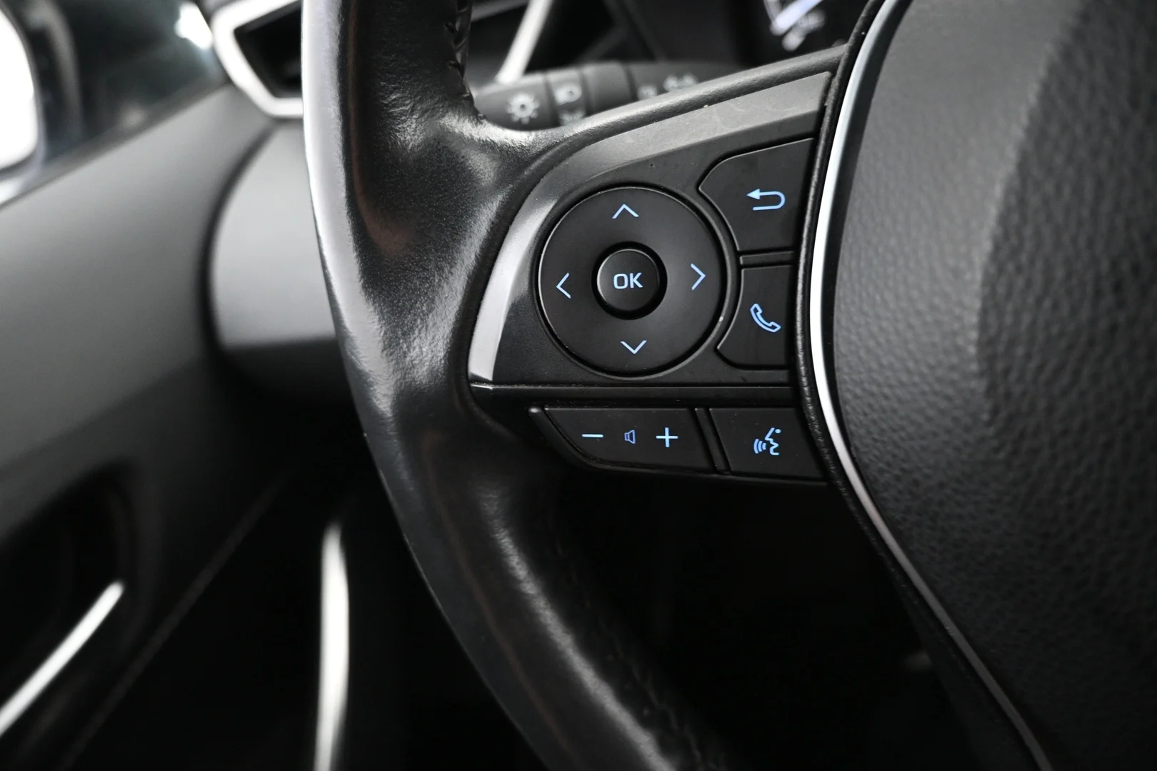 Car Image - 7BptIgRbyeO1mnVGVRSCxg