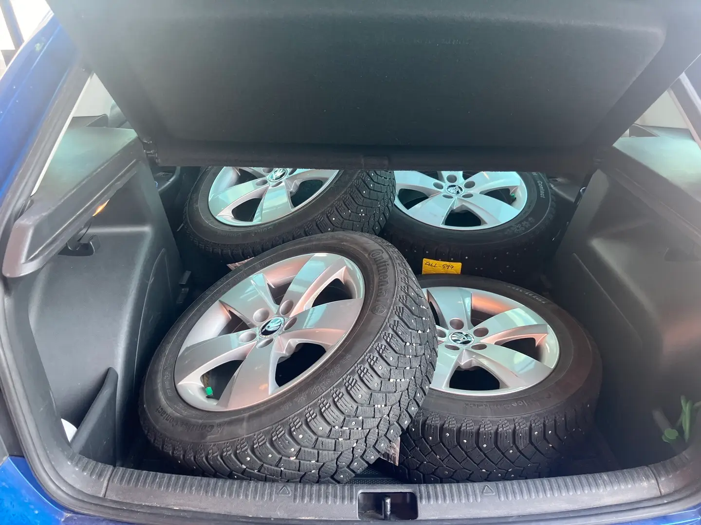 Car Image - 5oqazbWo0WBdsjRIgOD0Oz