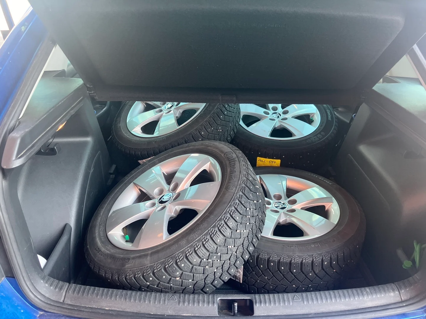 Car Image - 5oqazbWo0WBdsjRIgOD0Oz