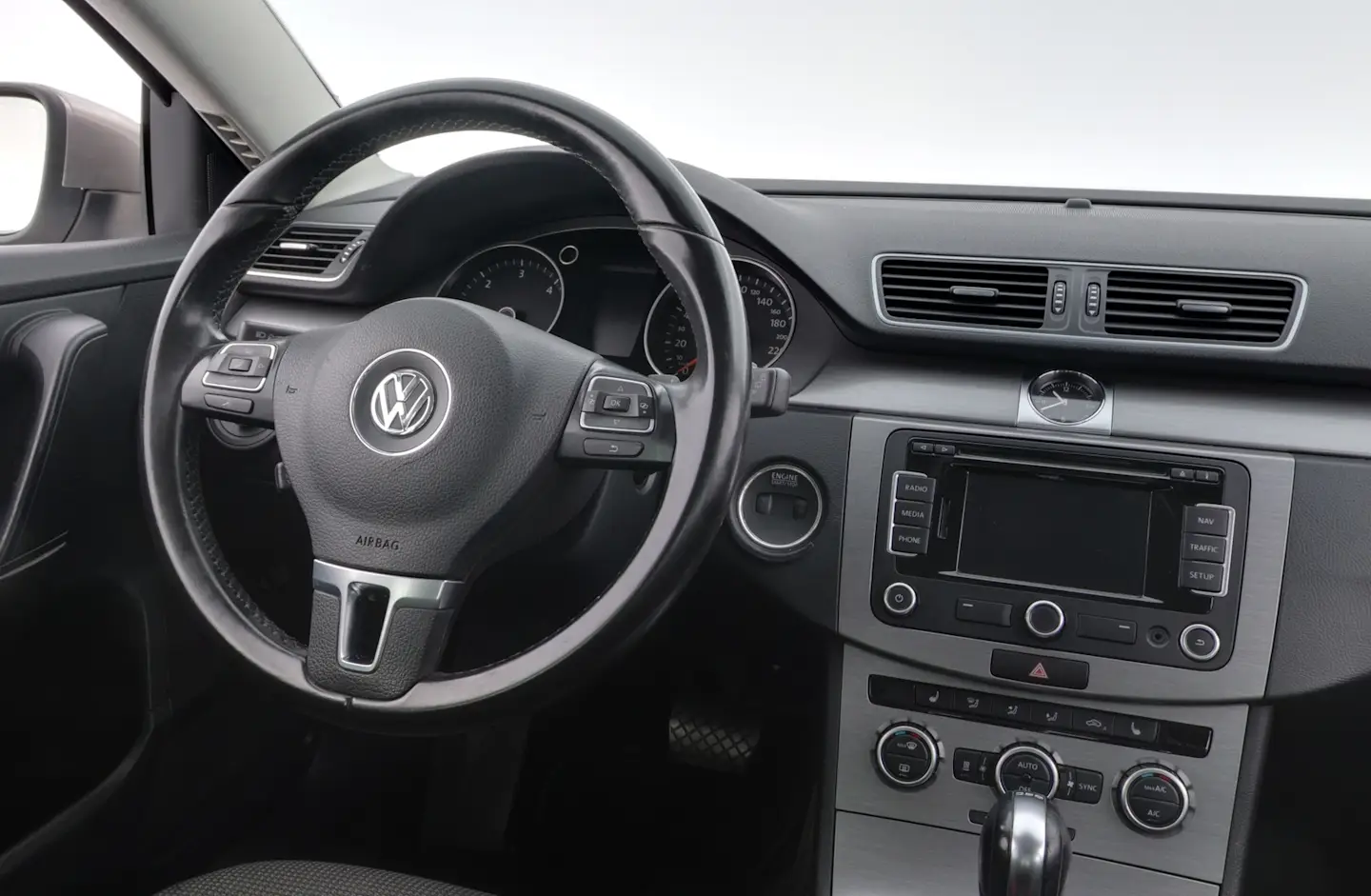 Car Image - 2ul09TQj7WcIeVawdtqapK