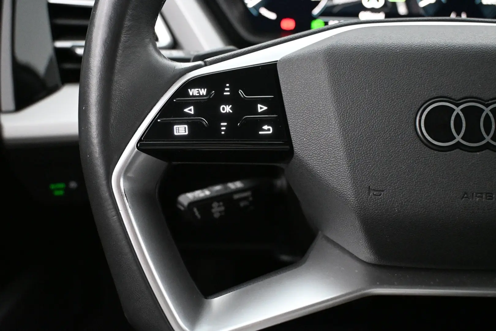 Car Image - DvZBINyq8JNIeirTfnZka