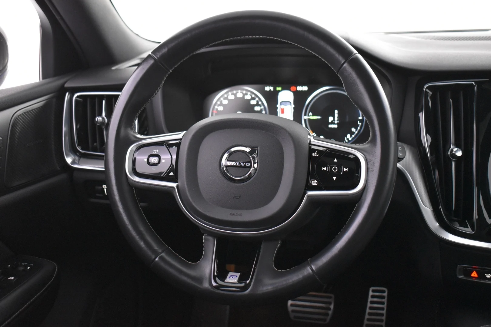 Car Image - 4OaWln1xCjQbdYvUEzYCfn