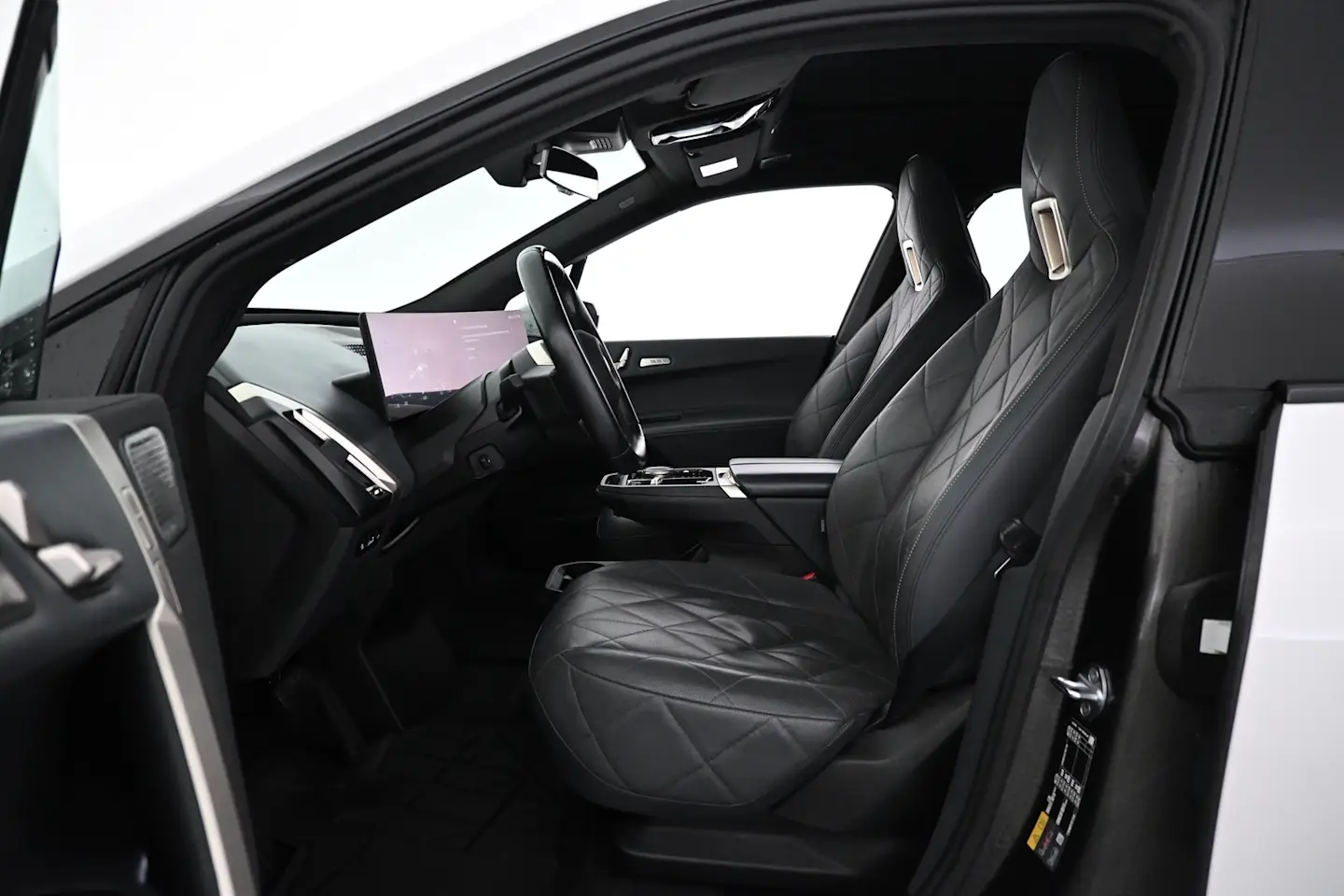Car Image - 4MZTgLdLMP5NDEuhtI9ymm