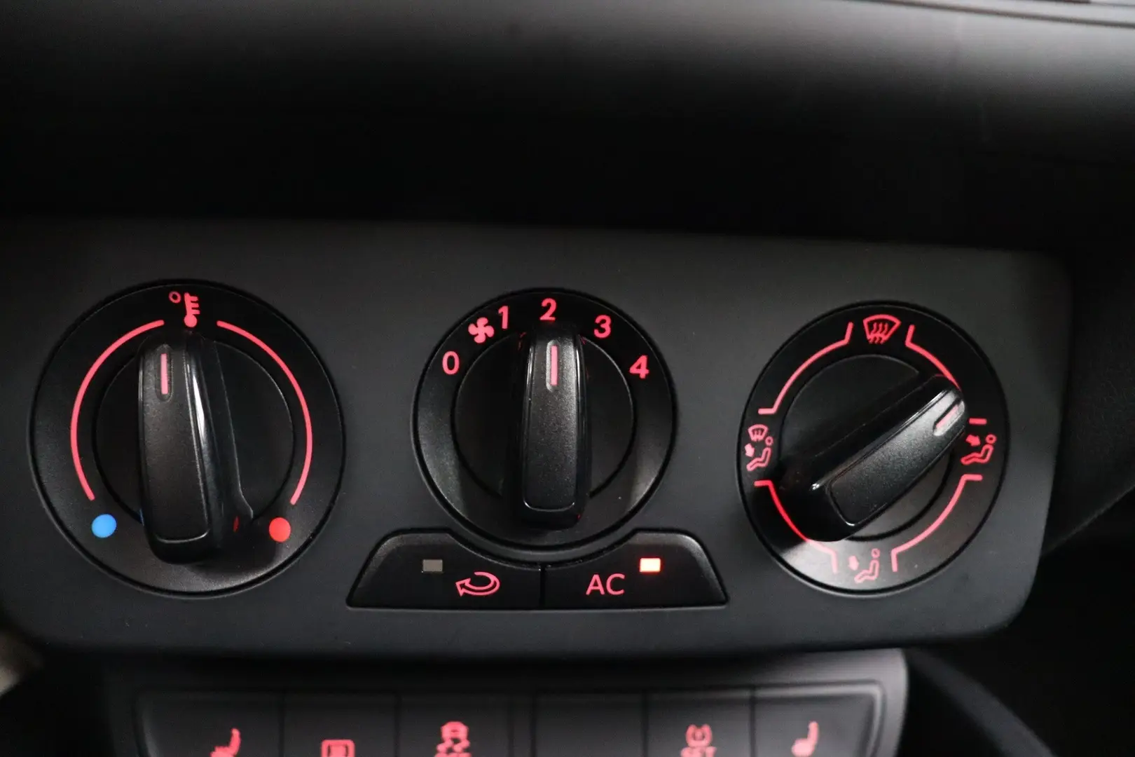 Car Image - 60ArbAFZyKRGmCUdjd5QW8